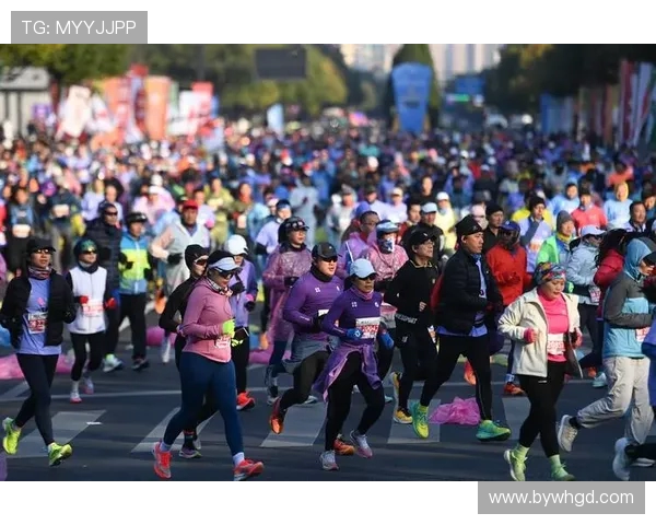 城市马拉松评析：杭州滑板队员个人能力的精彩展现与表现分析