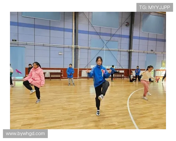 西安飞盘队在极限运动会中以83分稳居积分榜首位