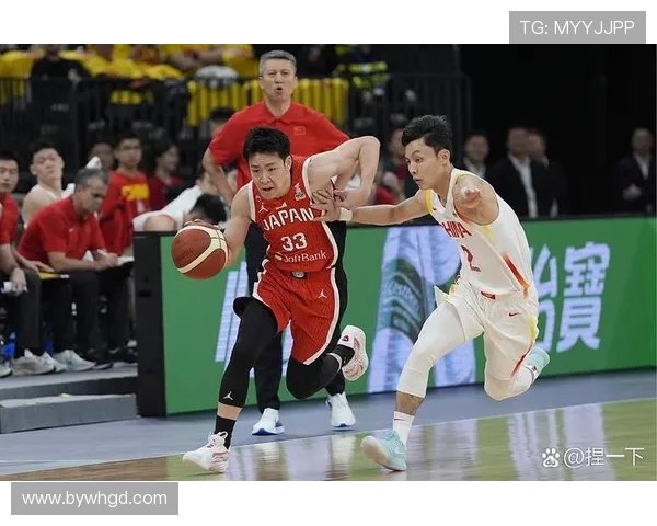 八一男篮与乔治城的激烈对决展现篮球魅力与团队精神的完美结合