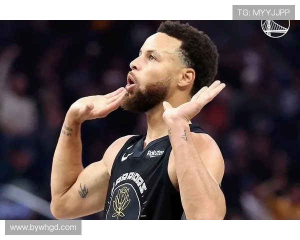 勇士对阵快船库里精彩表现引发球迷热议得分创纪录