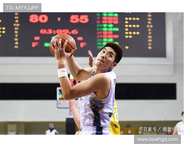 吴冠希：从篮球新星到国家队主力的成长之路与未来展望