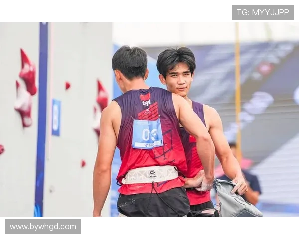 成都攀岩队与杭州攀岩队赛后战术分析与总结探讨